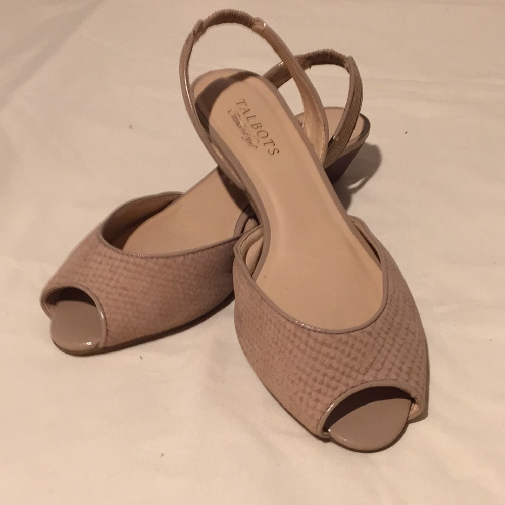 Talbots low heel slingback open toe size 8B